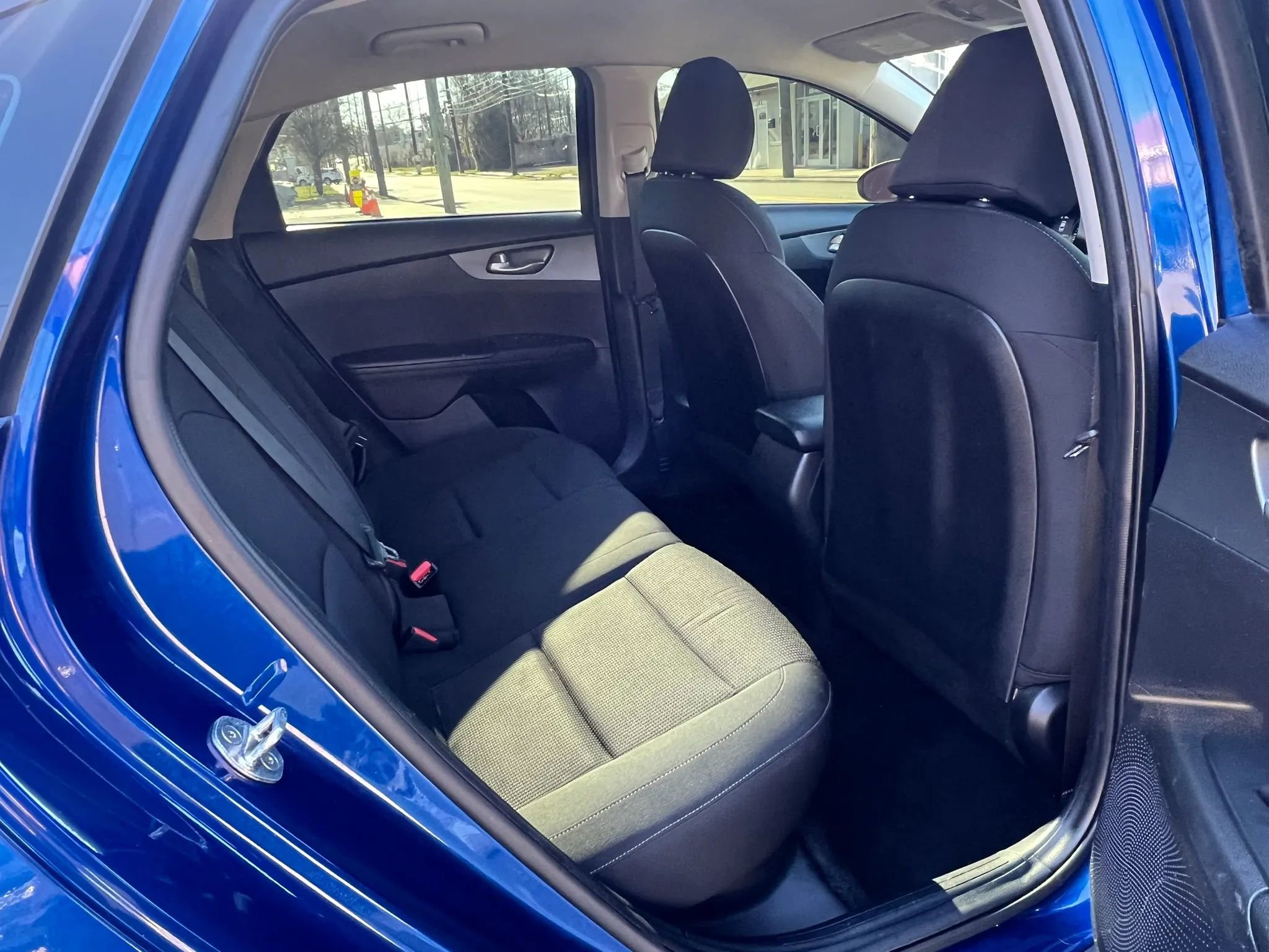 Used 2021 Kia Forte LXS image 28