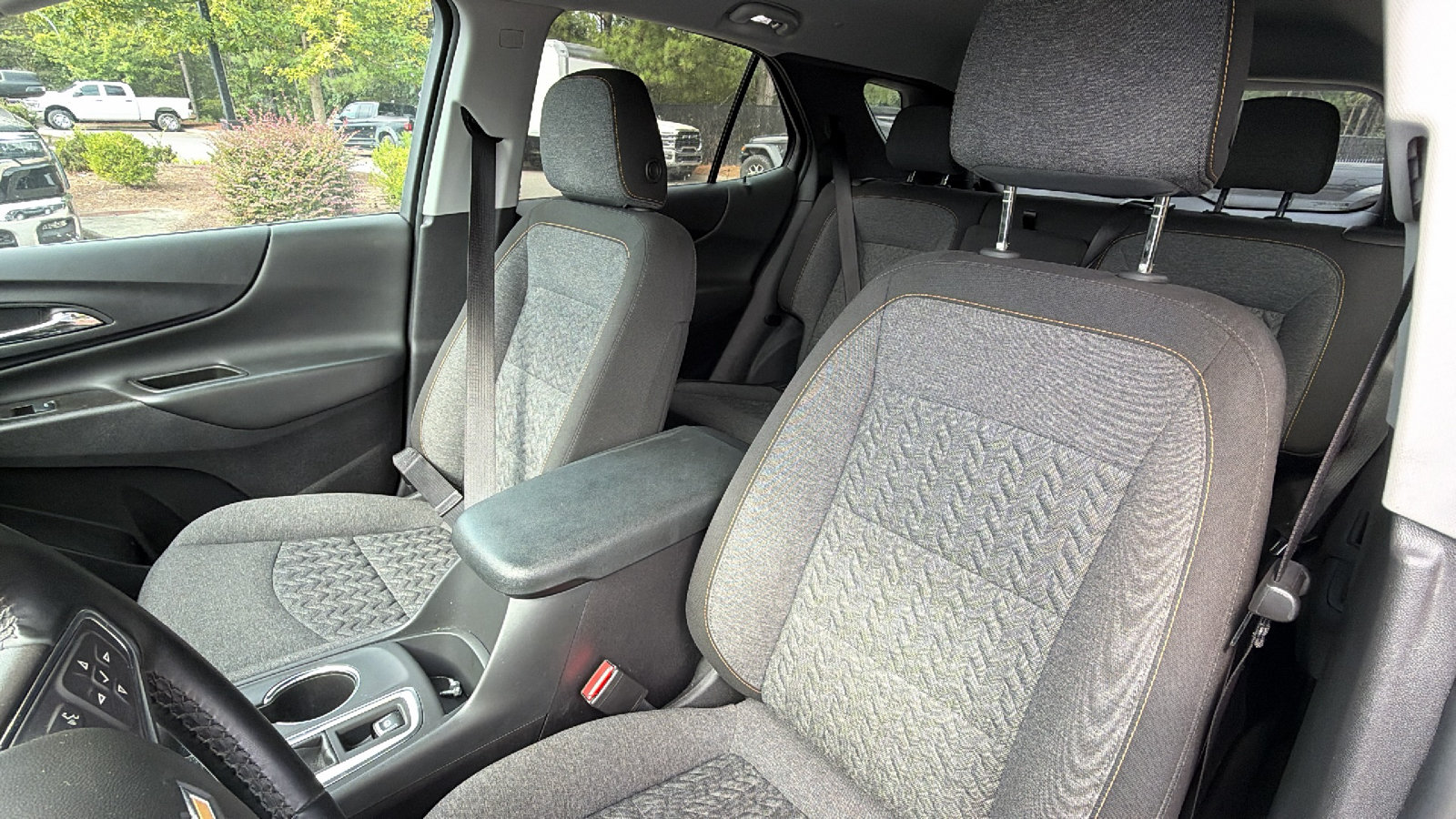 Used 2024 Chevrolet Equinox LT FWD image 17