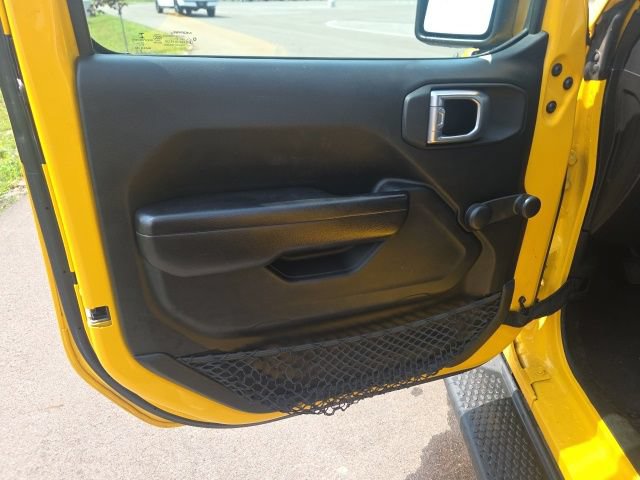 Used 2021 Jeep Wrangler Sport AWD/4WD image 15