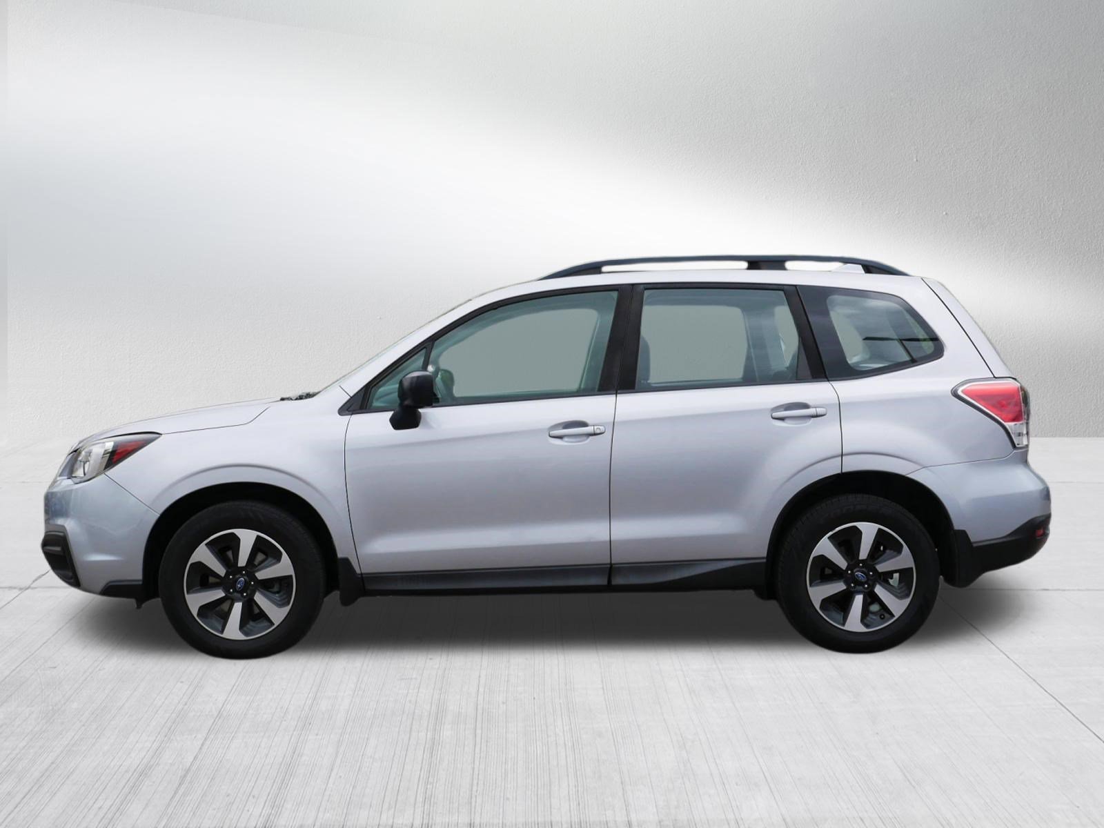 Used 2018 Subaru Forester 2.5i w/ Alloy Wheel Package AWD/4WD image 4