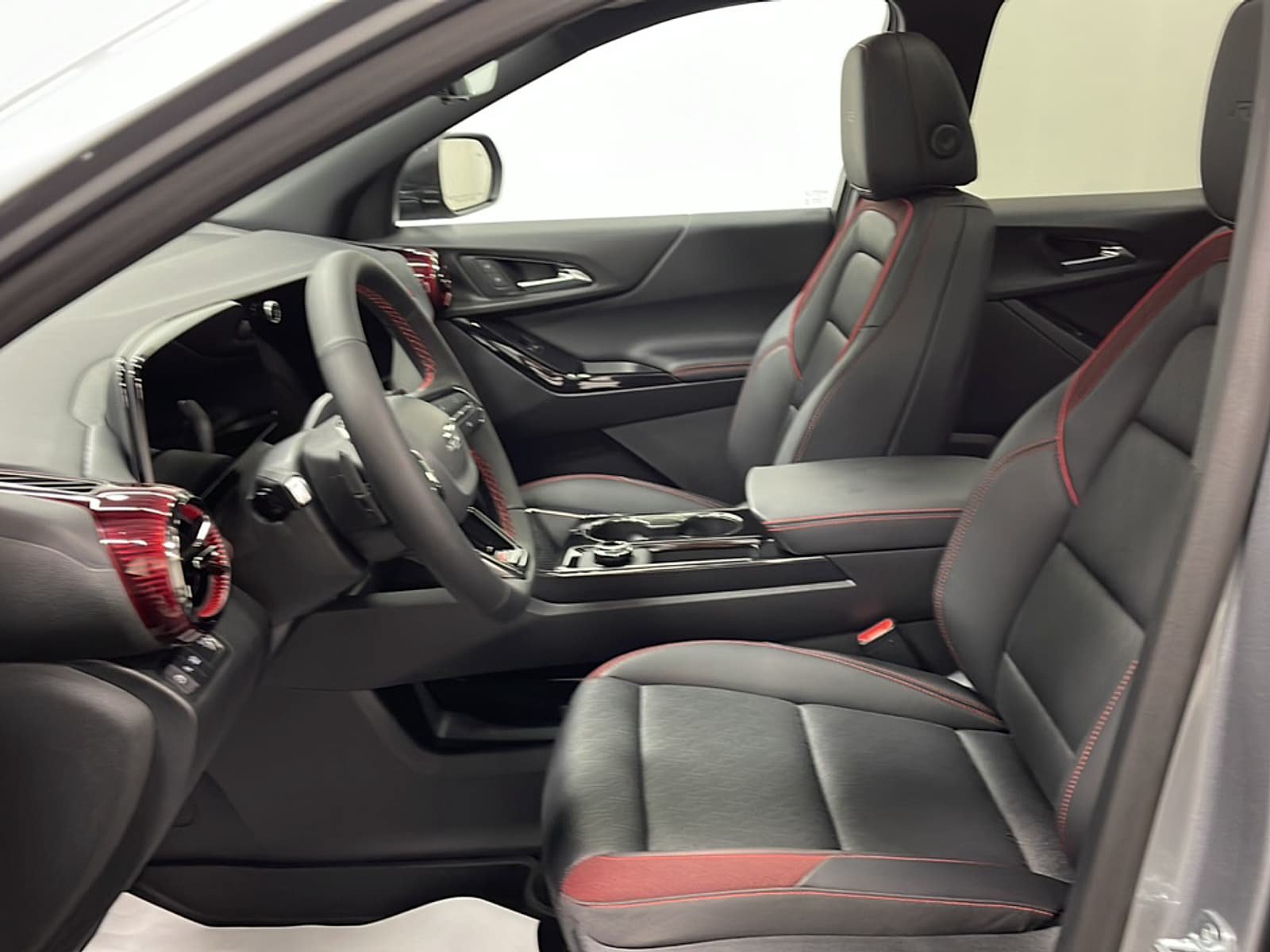 New 2027 Chevrolet Equinox RS w/ Safety and Technology Package FWD image 2