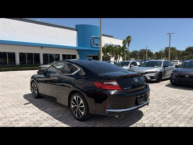 Certified 2017 Honda Accord EX-L image 12