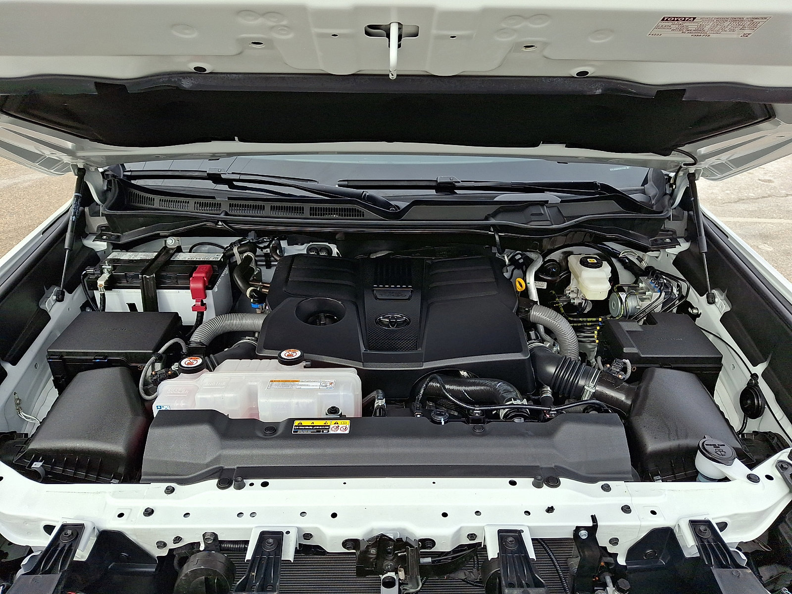 Certified 2025 Toyota Tundra SR5 AWD/4WD image 27