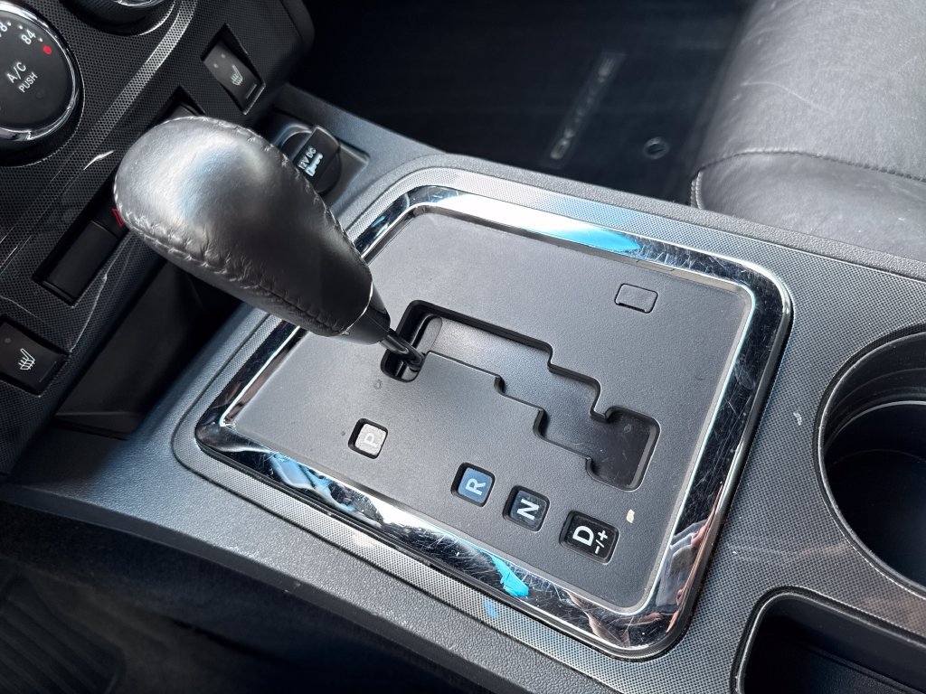 Used 2011 Dodge Challenger RWD image 19