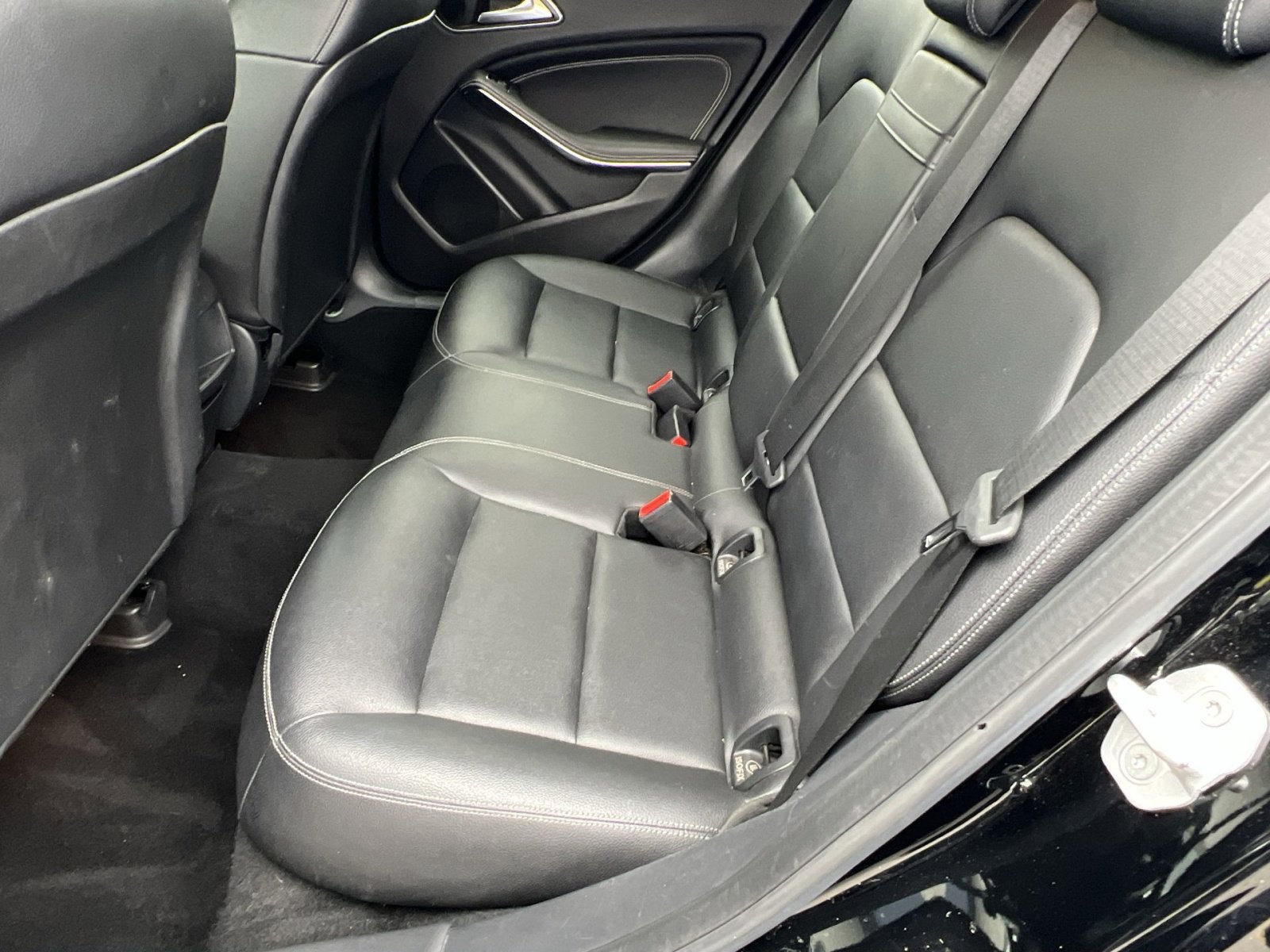 Used 2015 Mercedes-Benz GLA 250 image 26