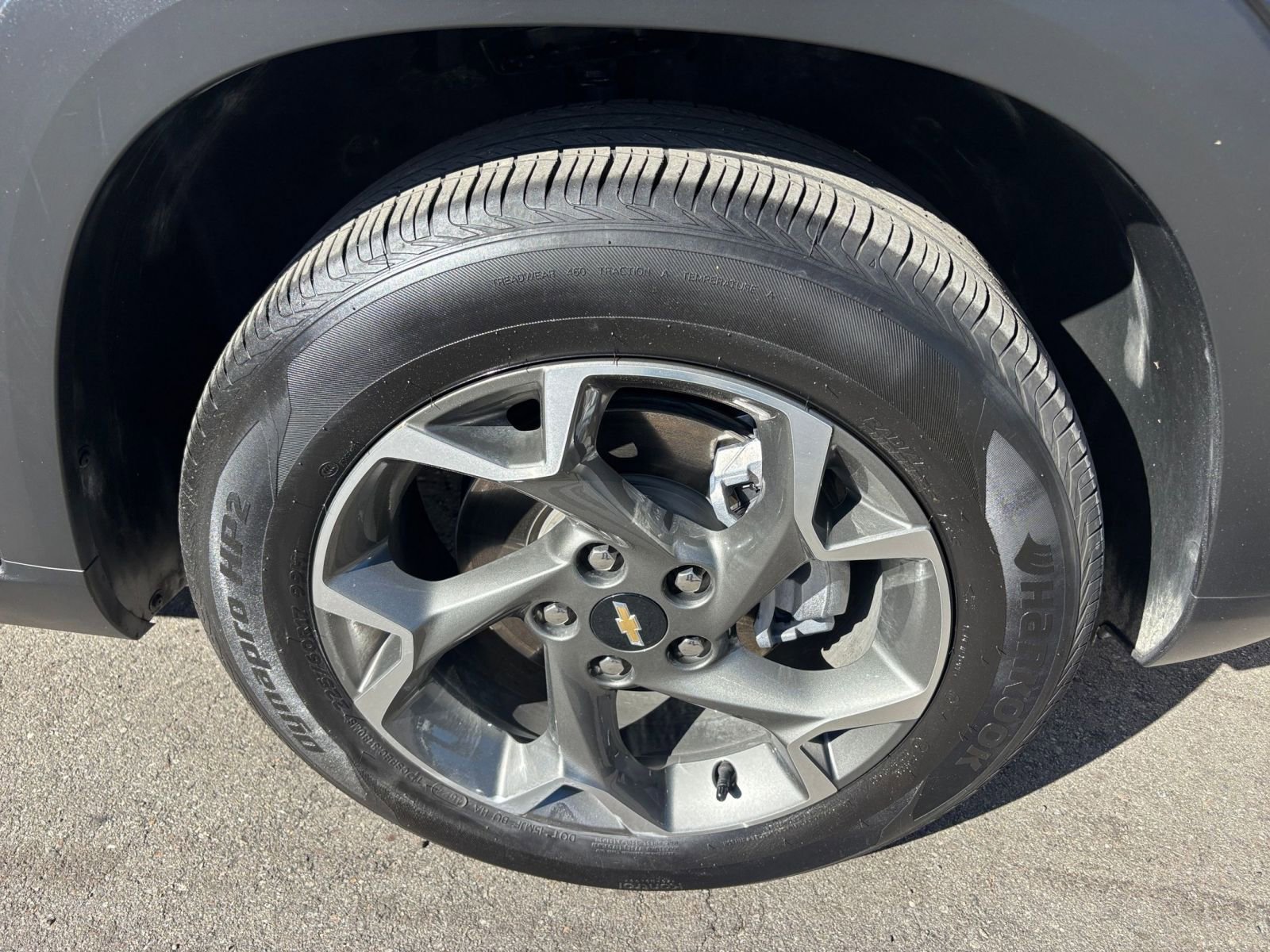 Used 2025 Chevrolet Trax LT image 30