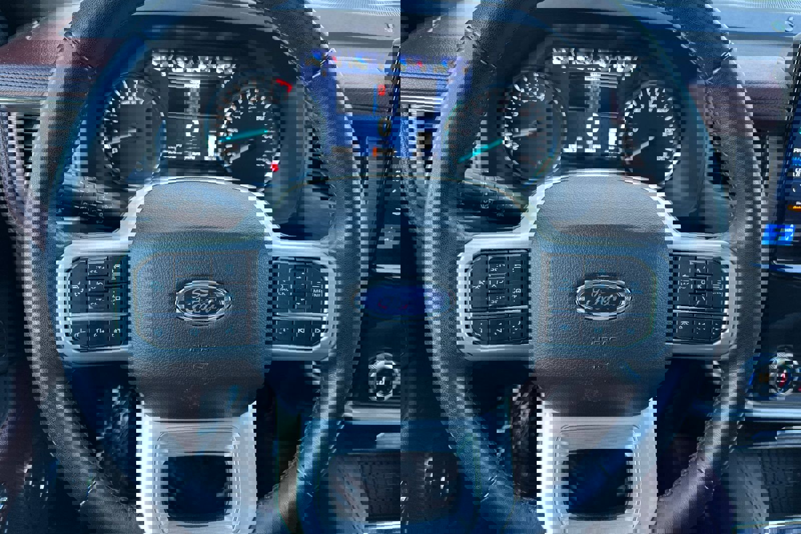 Used 2024 Ford Expedition Limited image 29