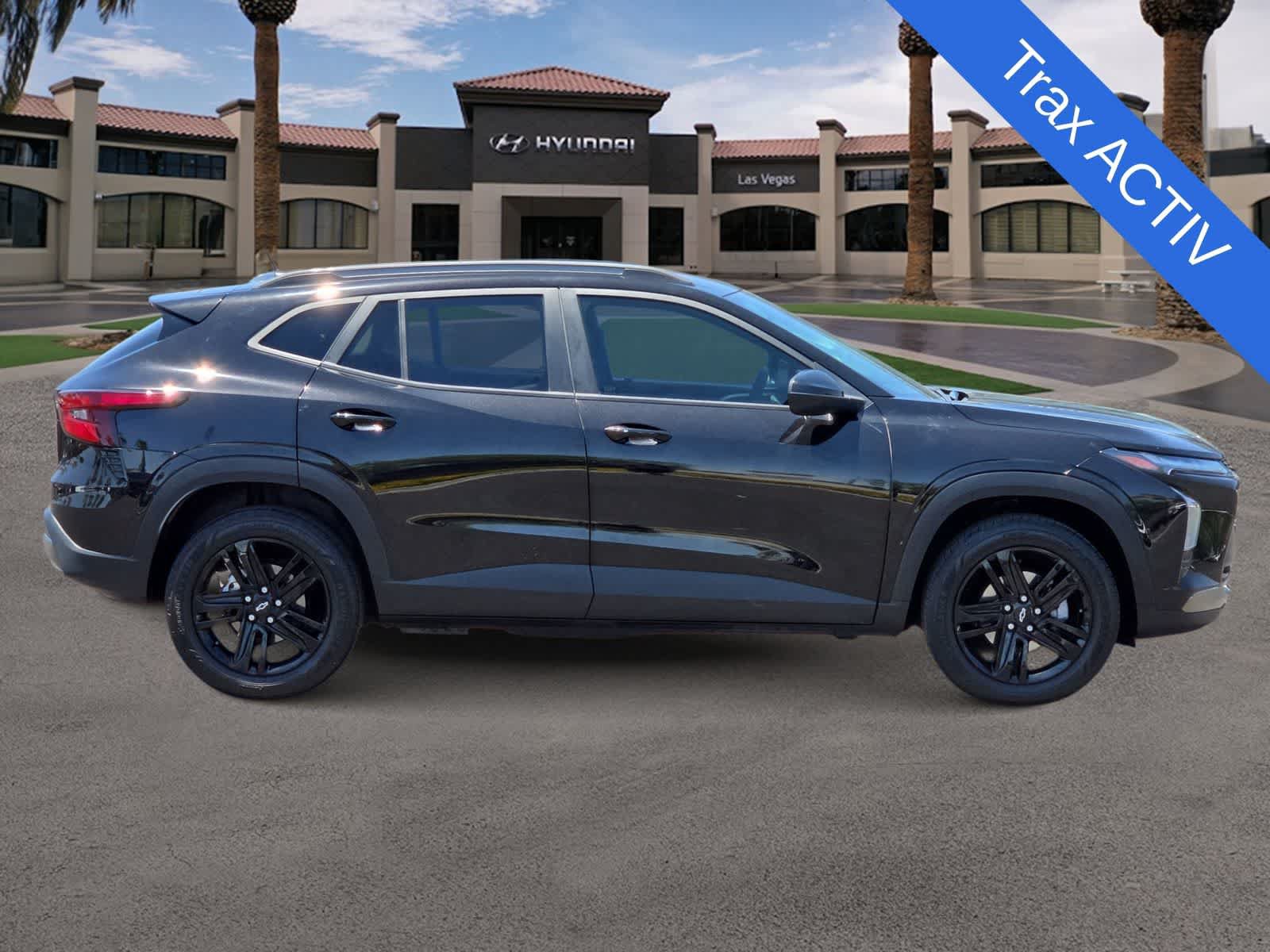 Used 2024 Chevrolet Trax ACTIV w/ Driver Confidence Package FWD image 9