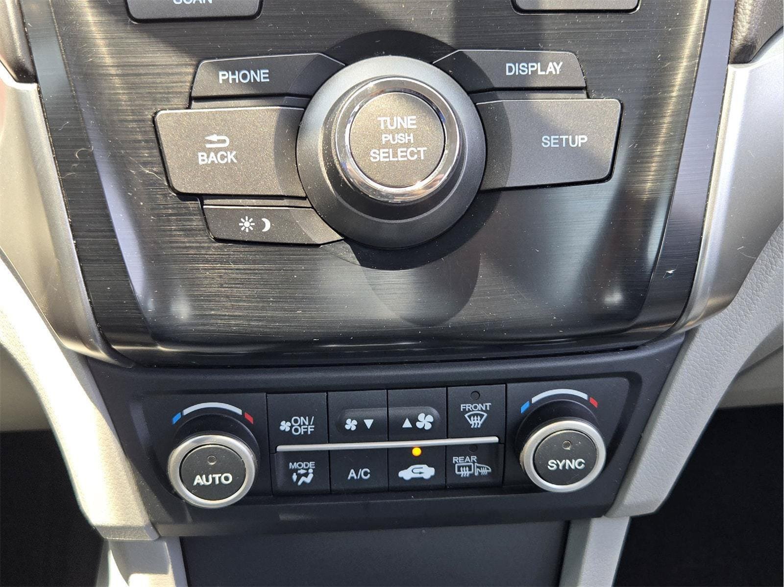 Used 2016 Acura ILX FWD image 16
