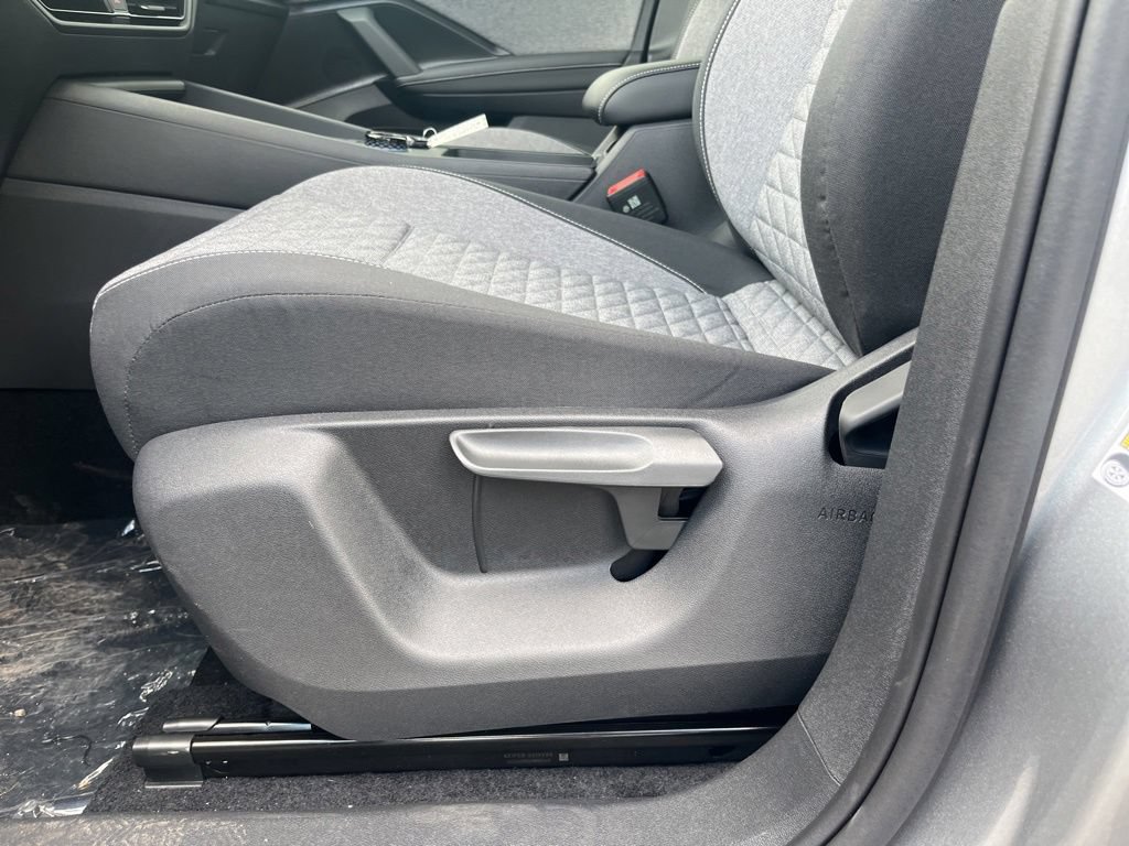 New 2026 Volkswagen Tiguan S AWD/4WD image 18