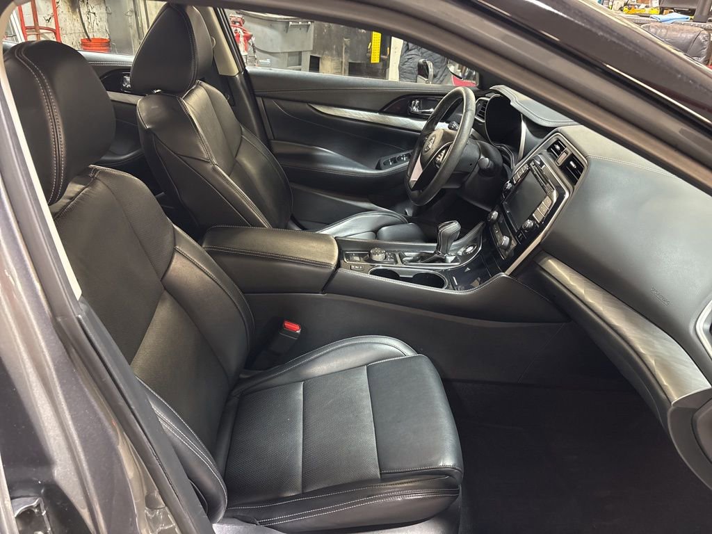Used 2017 Nissan Maxima 3.5 SL image 11