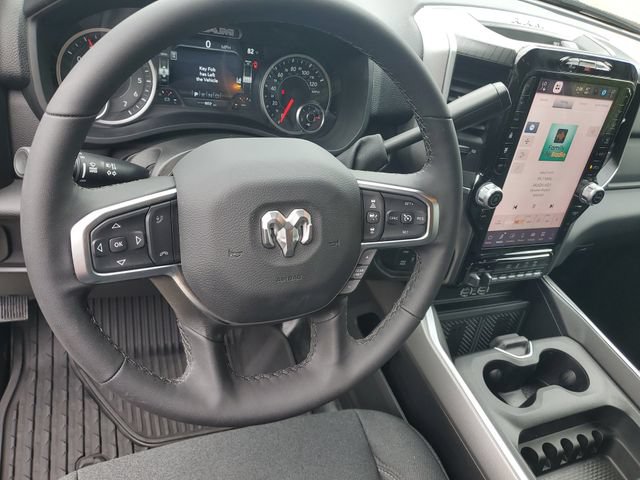 New 2026 RAM 2500 Big Horn AWD/4WD image 17