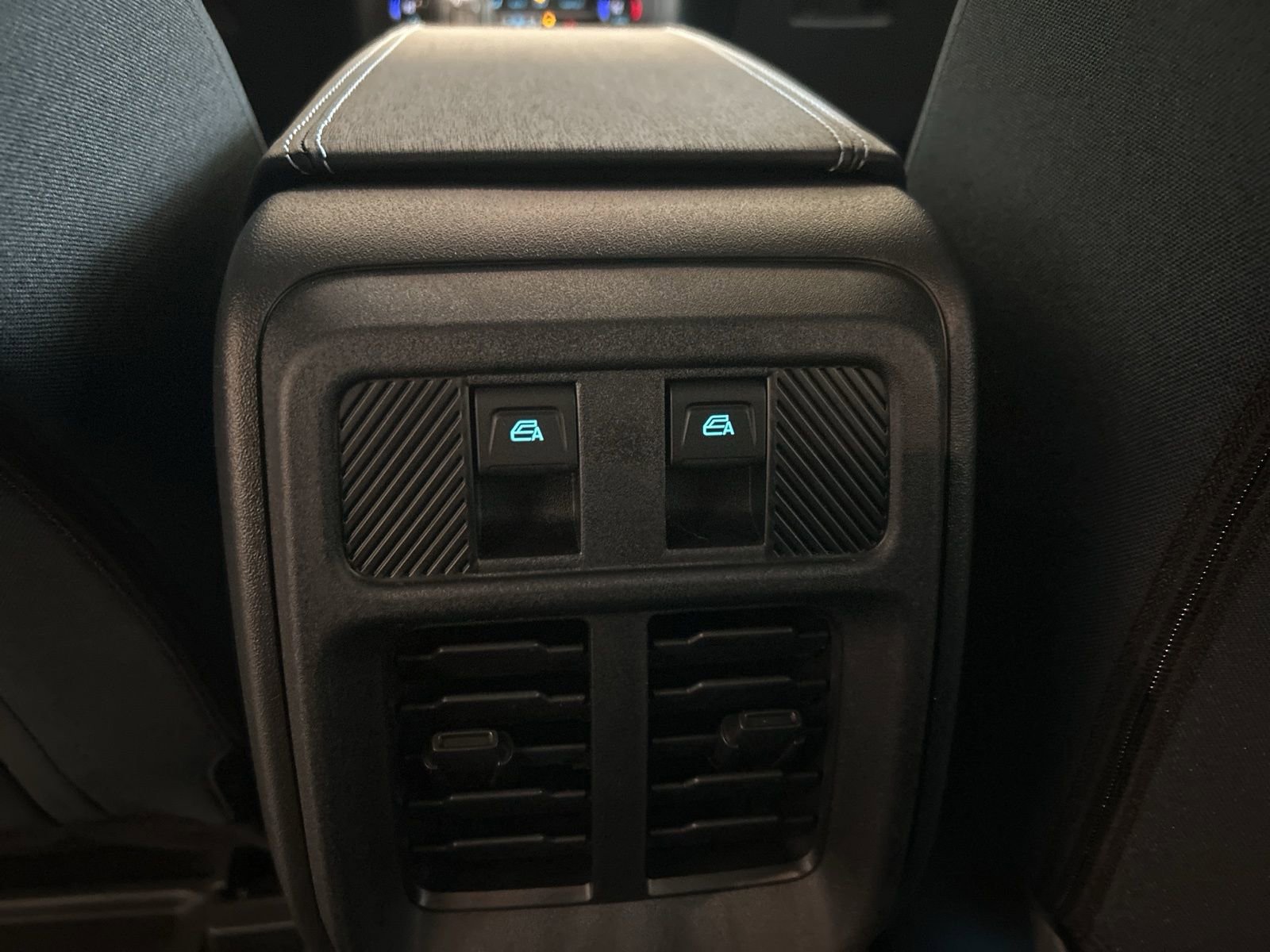 New 2025 Ford Bronco Heritage Edition image 15