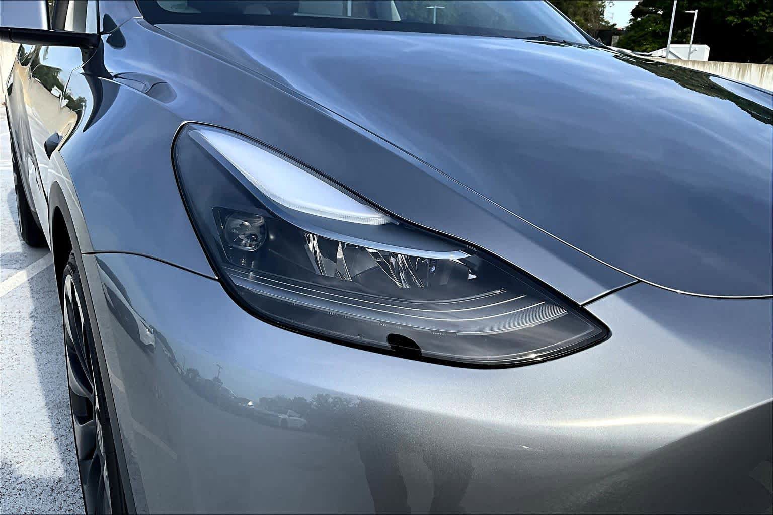 Used 2025 Tesla Model Y Performance AWD/4WD image 26