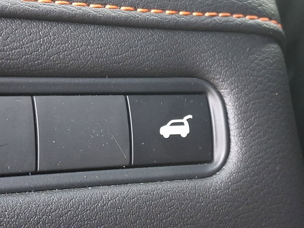 Certified 2025 Nissan Armada PRO-4X image 25