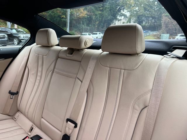 Used 2020 BMW 530i w/ Convenience Package image 19