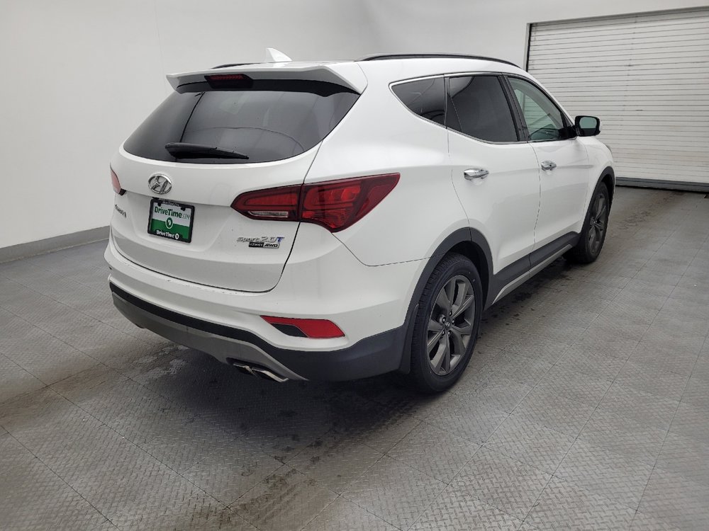 Used 2018 Hyundai Santa Fe Sport image 9
