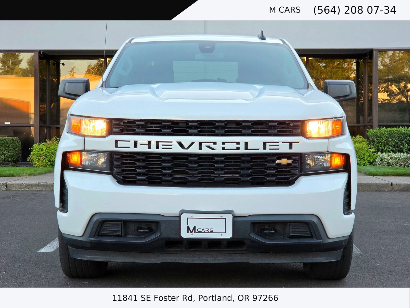 Used 2022 Chevrolet Silverado 1500 Custom w/ Safety Confidence Package AWD/4WD image 3