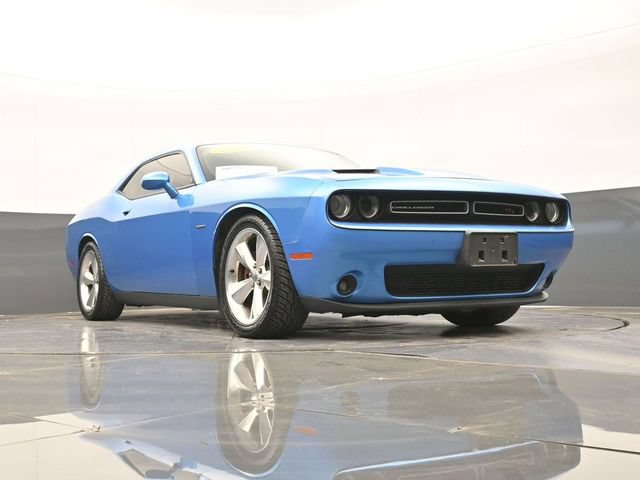 Used 2015 Dodge Challenger R/T Plus RWD image 50