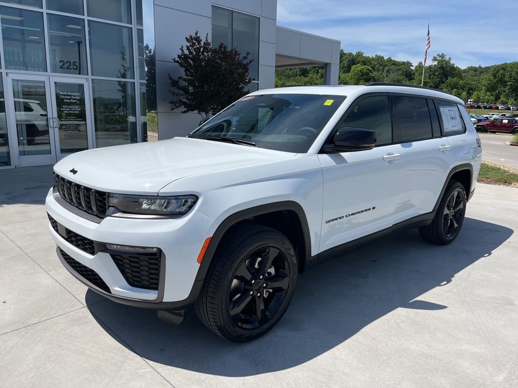 New 2026 Jeep Grand Cherokee L Limited AWD/4WD image 1