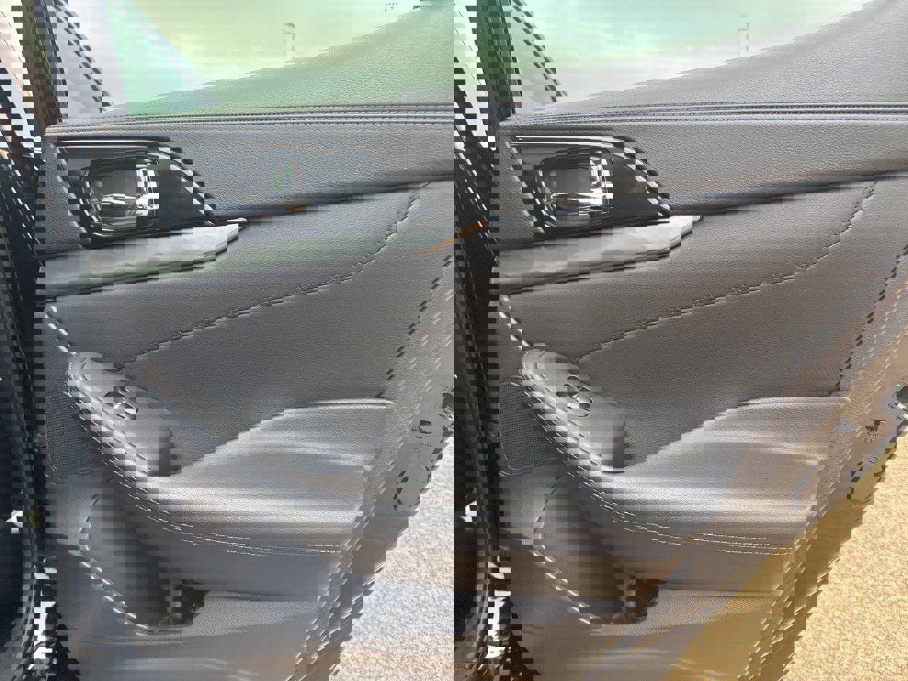 Used 2018 Nissan Maxima SR w/ Midnight Edition image 15