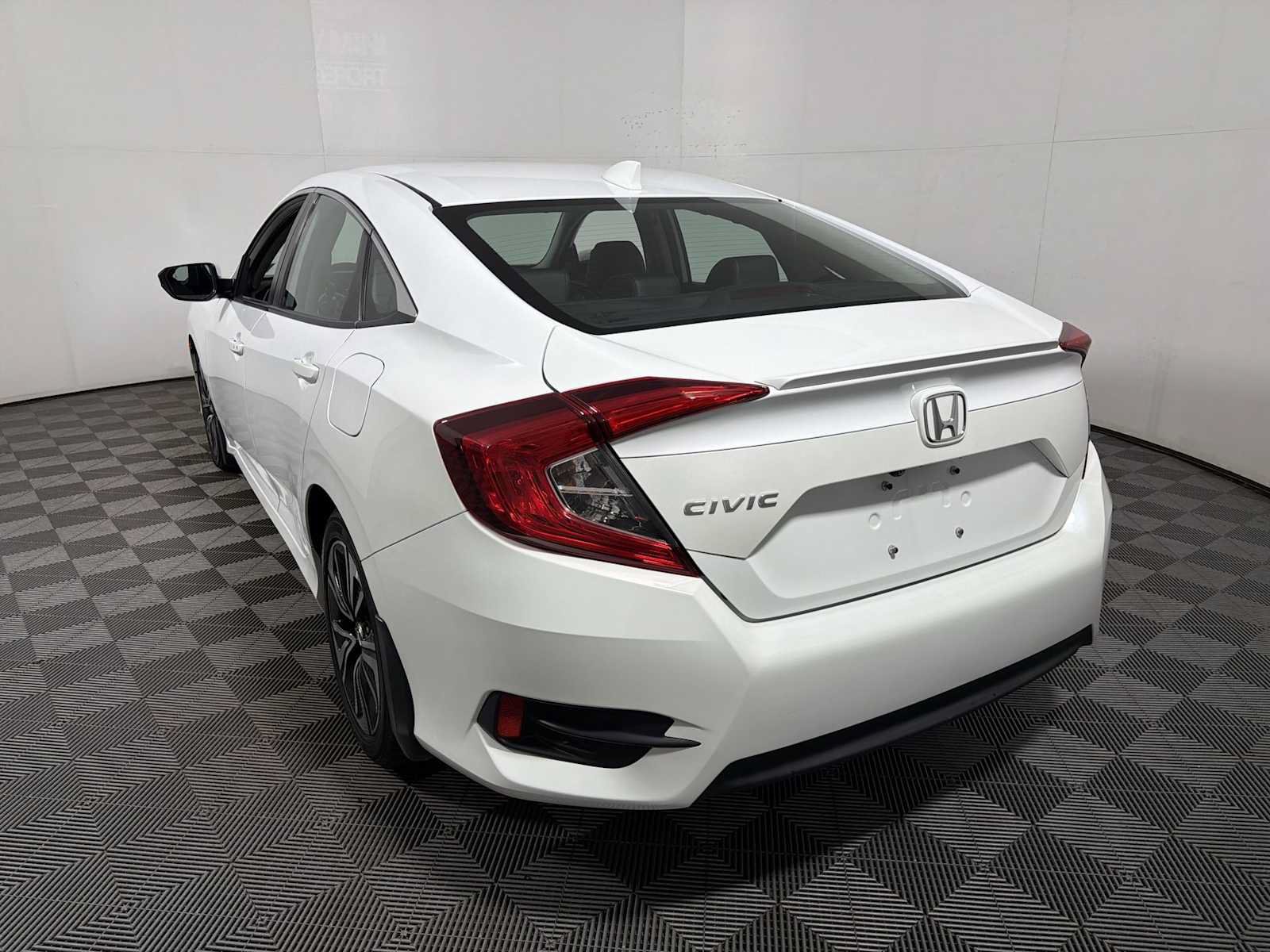 Used 2016 Honda Civic EX-L image 5