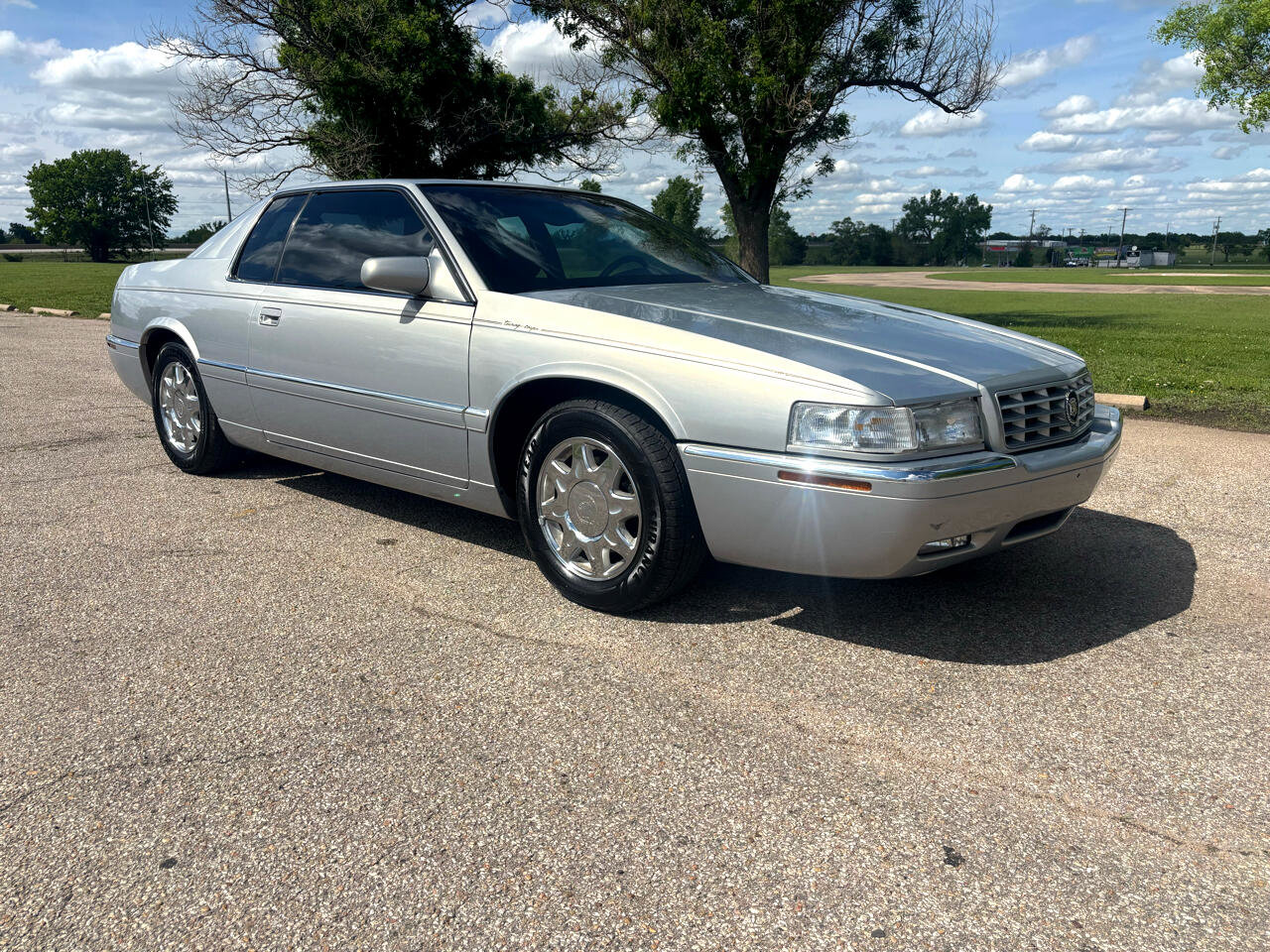 Used 1998 Cadillac Eldorado Touring w/ Safety/Security Pkg image 31