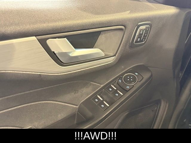 Used 2024 Ford Escape Platinum image 22