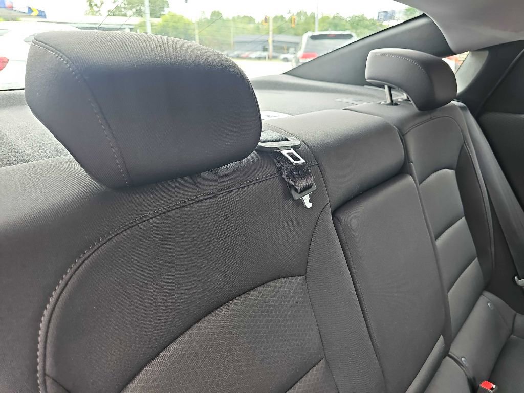 Used 2017 Chevrolet Malibu LT image 47