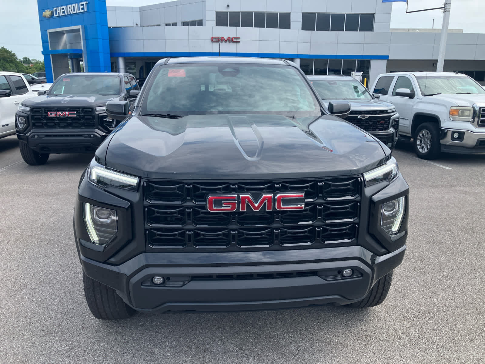 New 2026 GMC Canyon Elevation w/ Convenience Package RWD image 2