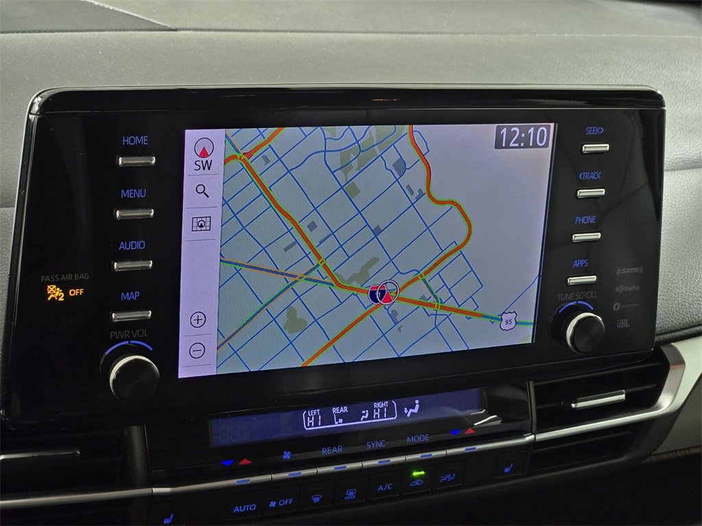 Used 2022 Toyota Sienna XLE image 31