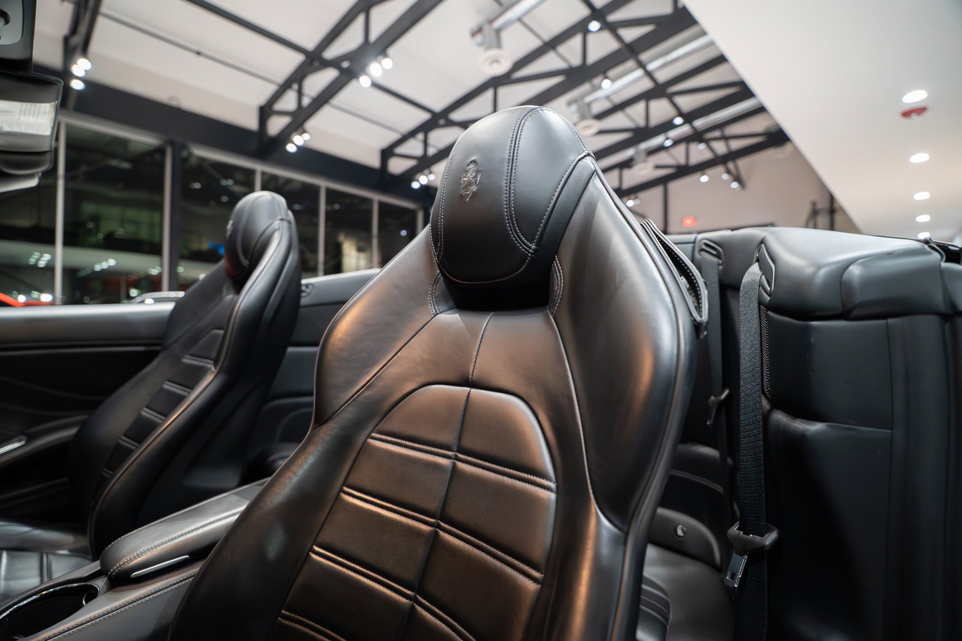 Used 2015 Ferrari California T image 12