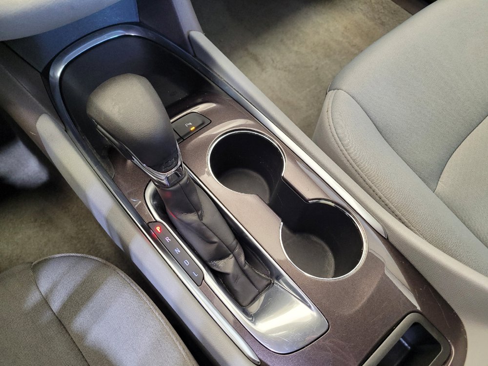 Used 2021 Chevrolet Malibu LT FWD image 26