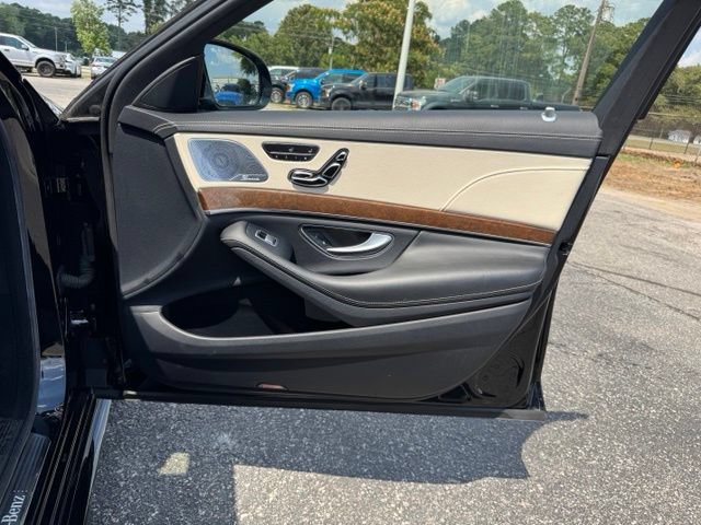Used 2015 Mercedes-Benz S 550 Sedan image 10