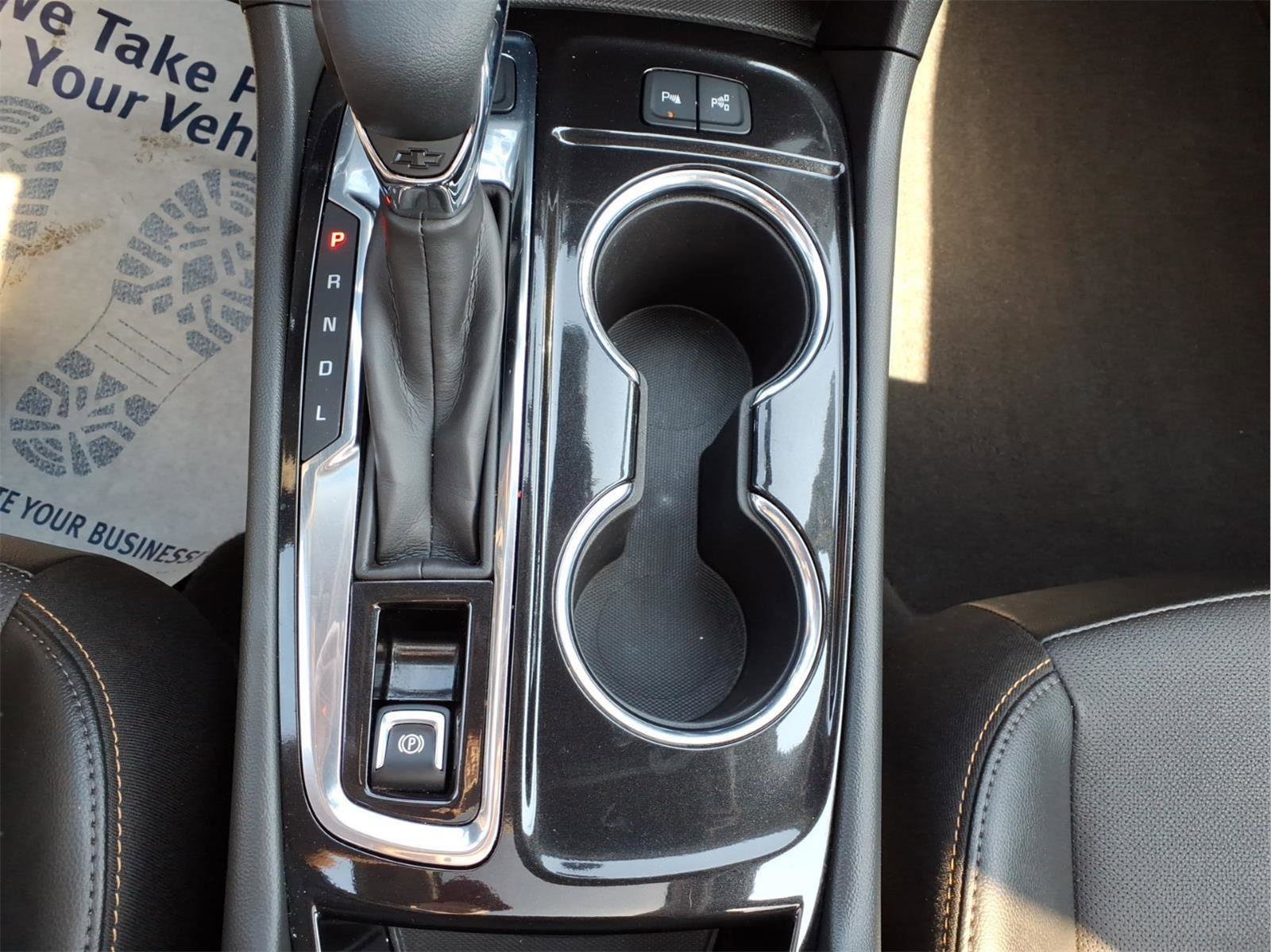 Used 2023 Chevrolet Equinox Premier AWD/4WD image 22