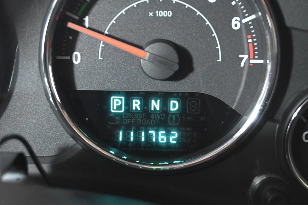 Used 2012 Jeep Wrangler Unlimited Rubicon w/ Connectivity Group AWD/4WD image 26