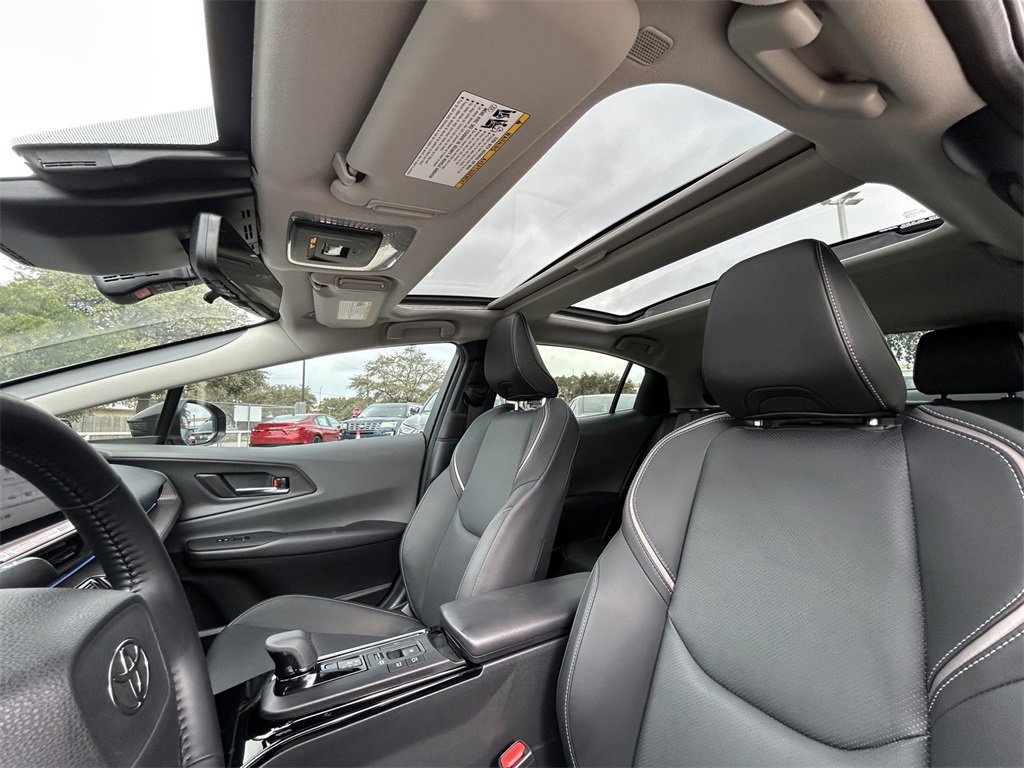 Used 2024 Toyota Prius Limited image 12