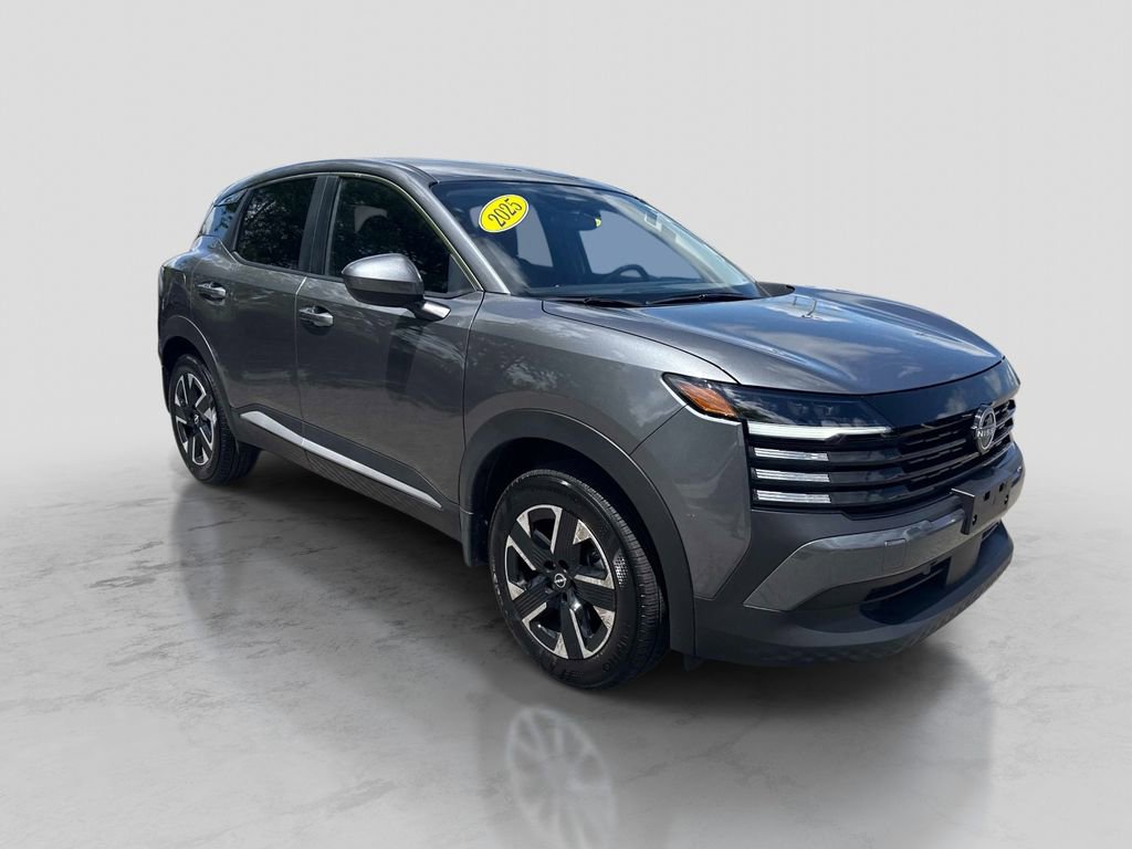 Used 2025 Nissan Kicks SV AWD/4WD image 10