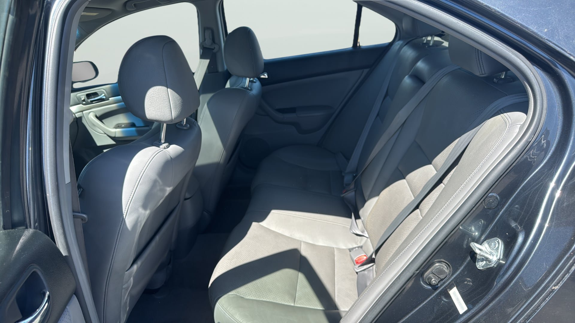 Used 2004 Acura TSX FWD image 33