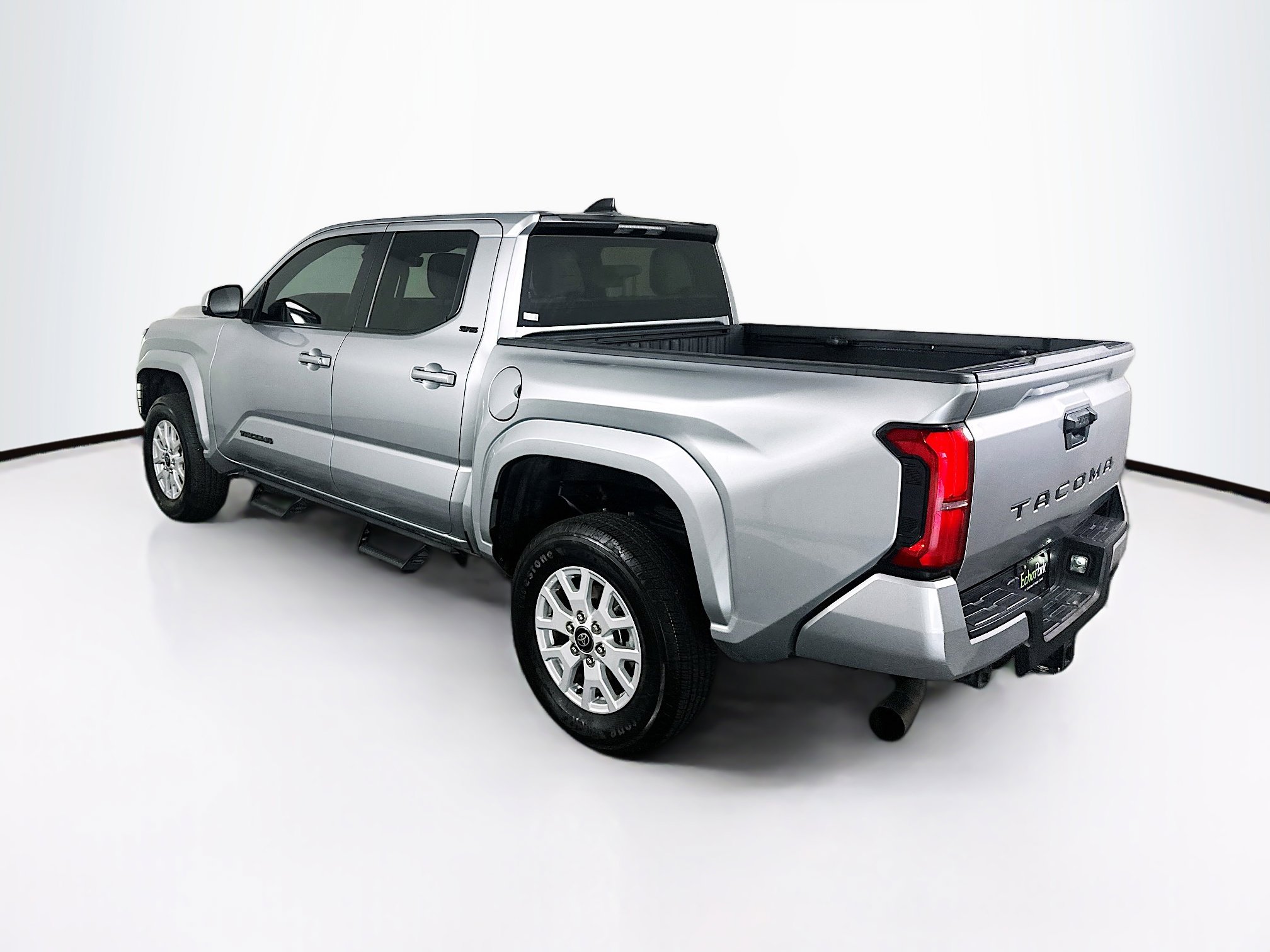 Used 2024 Toyota Tacoma SR5 RWD image 5