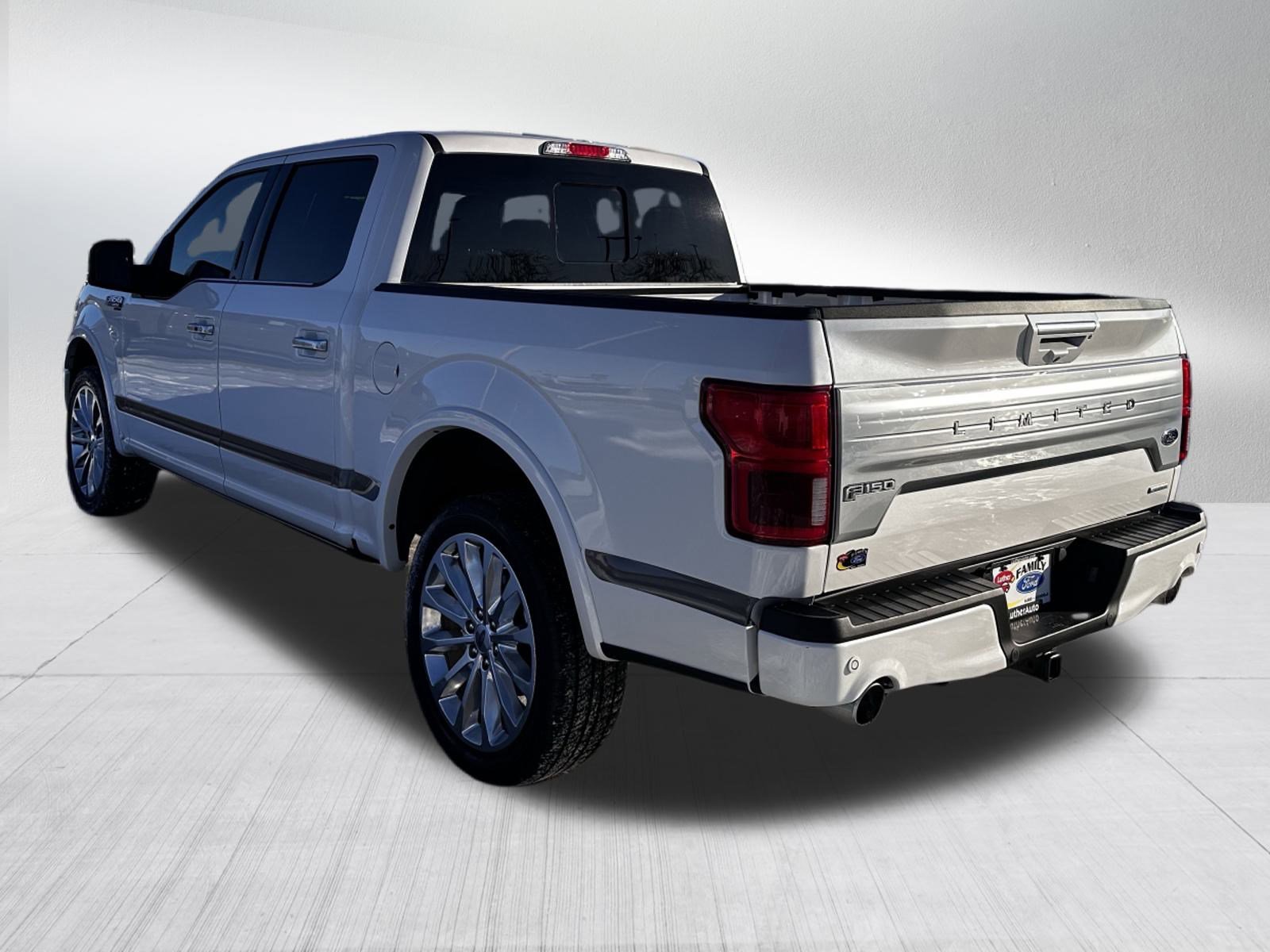 Used 2019 Ford F150 Limited w/ Trailer Tow Package image 5