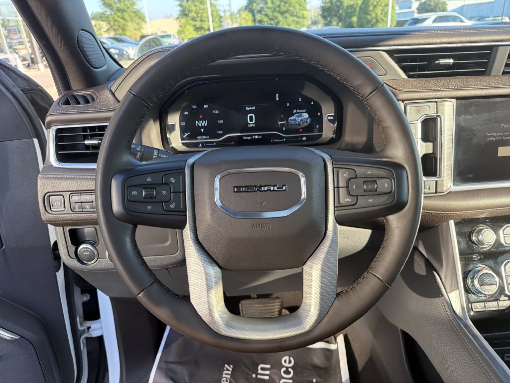 Used 2023 GMC Yukon Denali RWD image 24