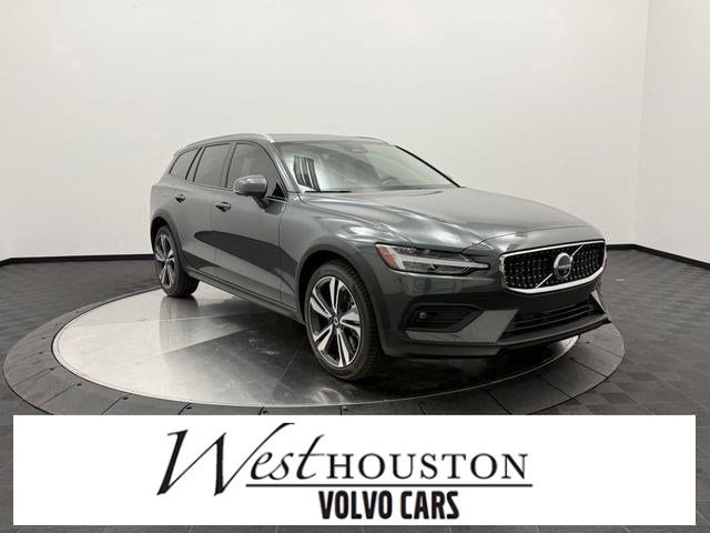 New 2026 Volvo V60 B5 Cross Country Plus w/ Protection Package Premier AWD/4WD image 1