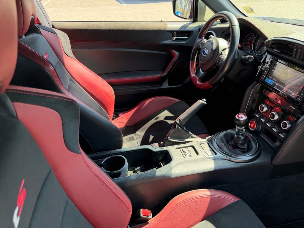 Used 2018 Subaru BRZ tS RWD image 13