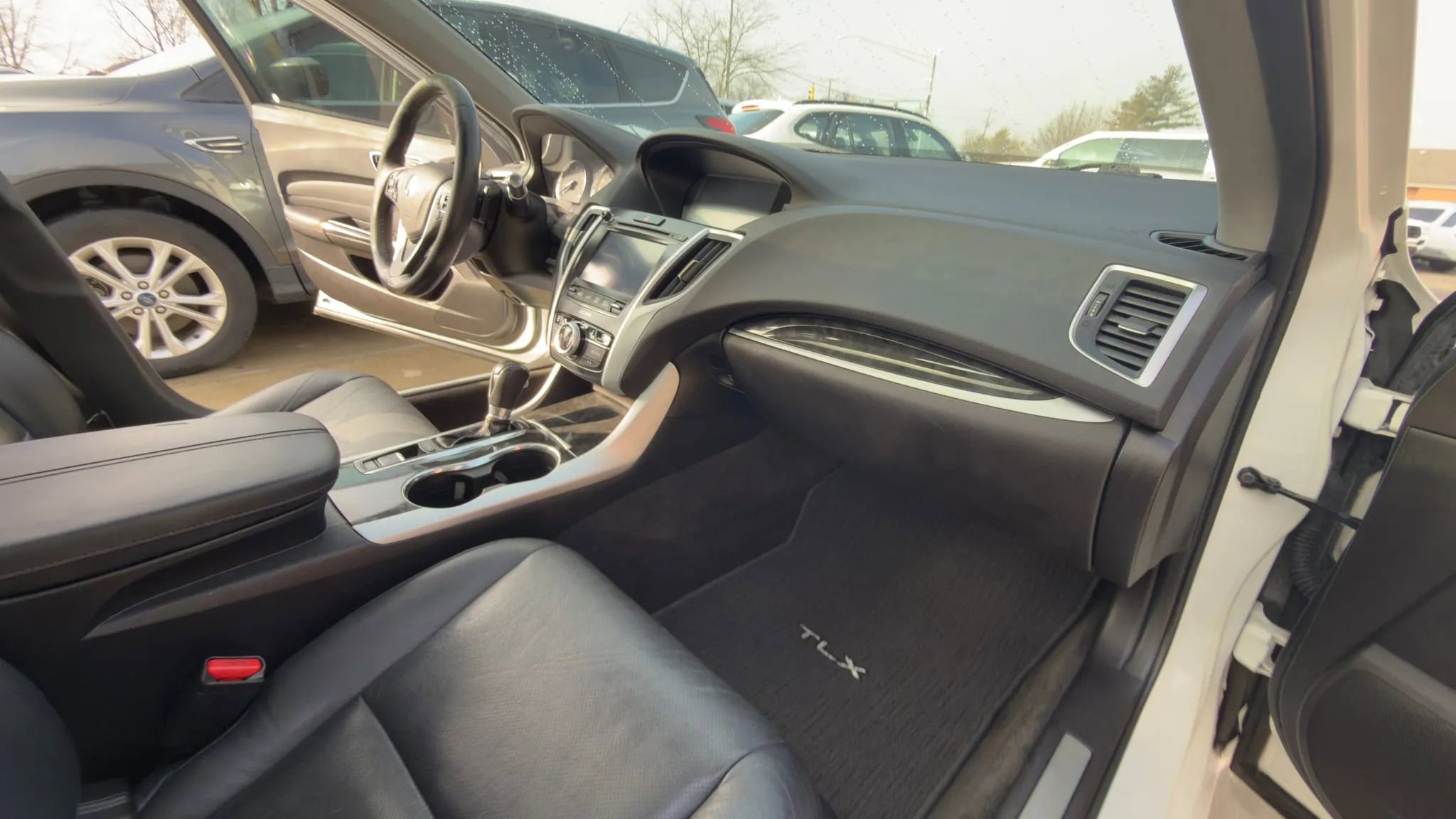 Used 2018 Acura TLX w/ Technology Package image 11