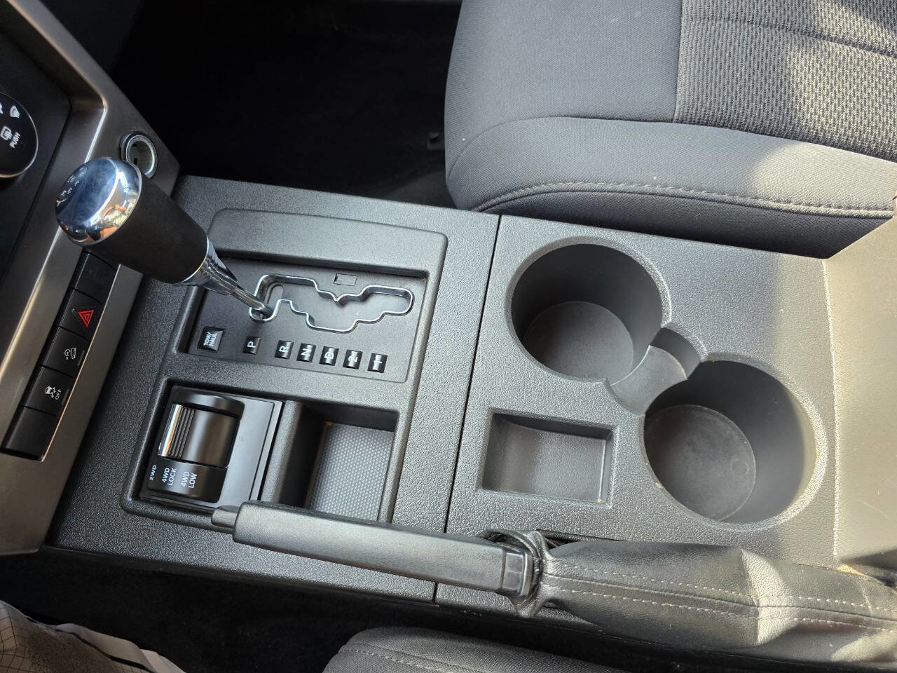 Used 2012 Jeep Liberty Sport image 17