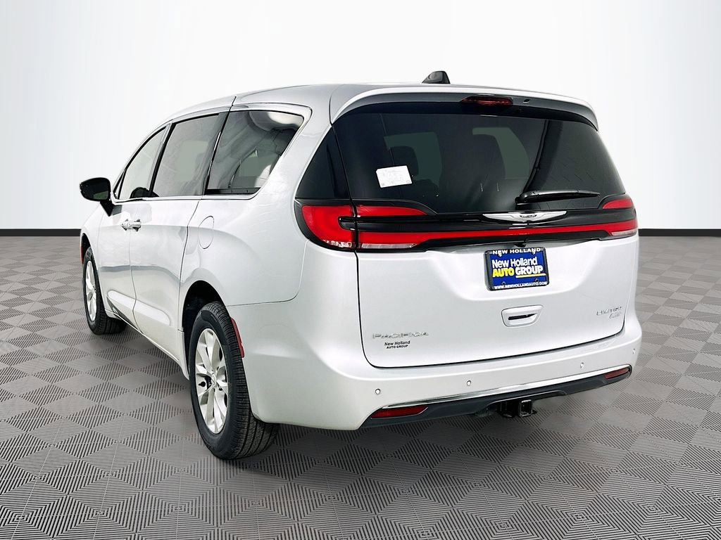New 2026 Chrysler Pacifica Limited AWD/4WD image 22