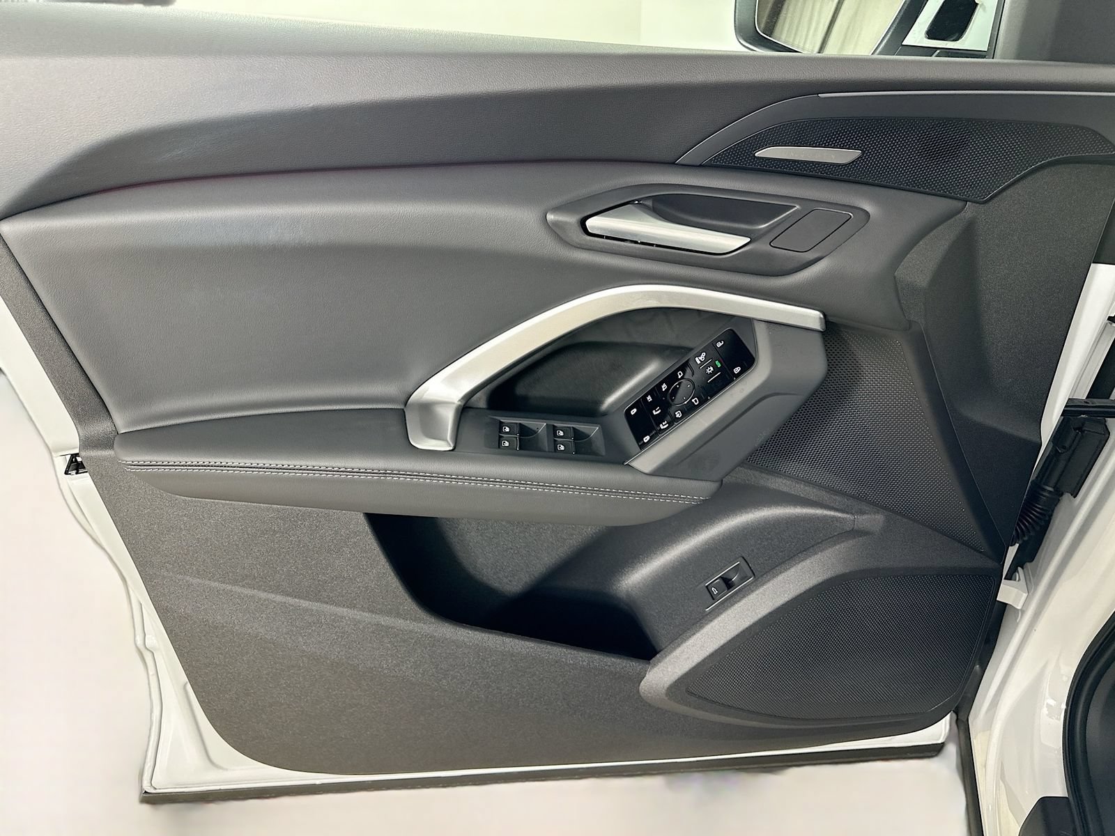 New 2026 Audi Q5 Premium Plus AWD/4WD image 17