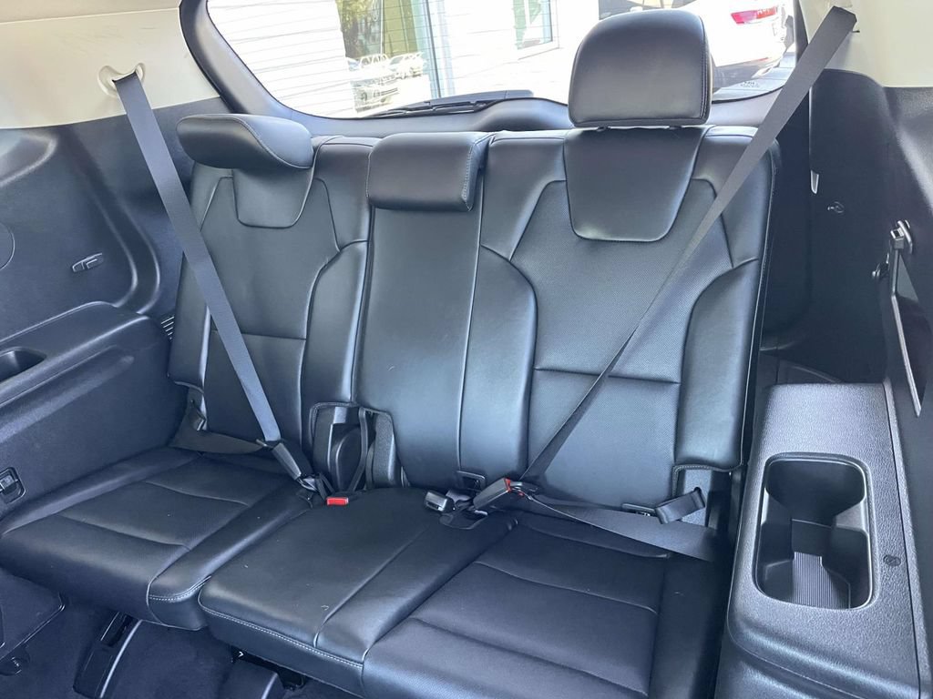 Used 2022 Kia Telluride EX w/ EX Premium Package FWD image 14