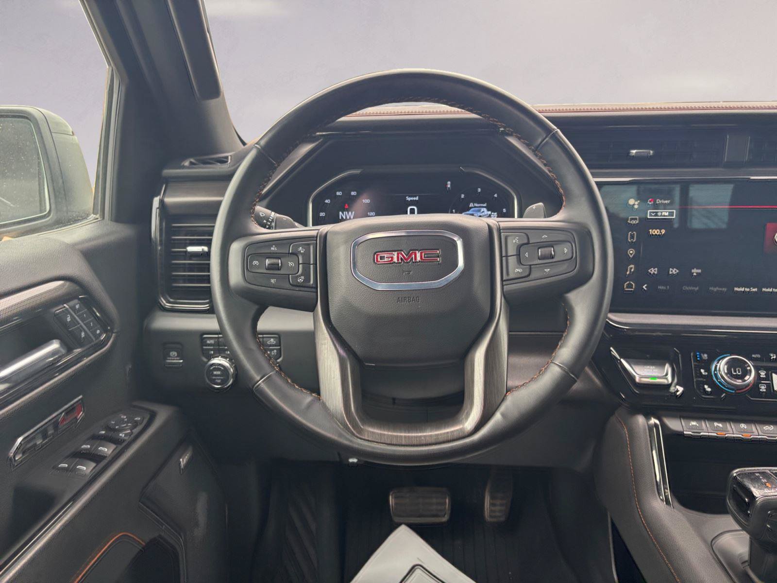 Used 2024 GMC Sierra 1500 AT4 w/ Technology Package AWD/4WD image 12